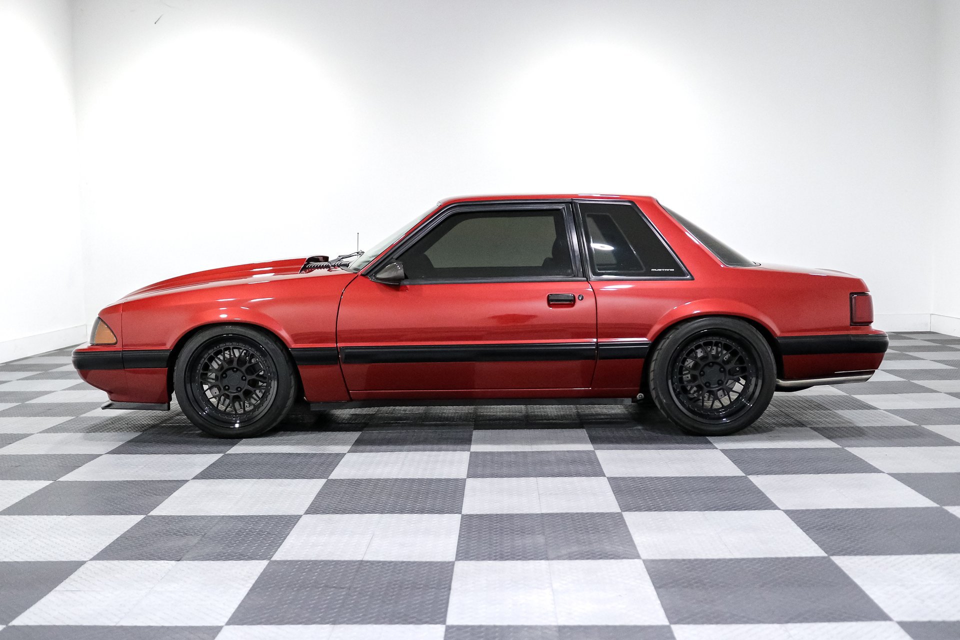 Used 1990 Ford Mustang LX RWD image 4
