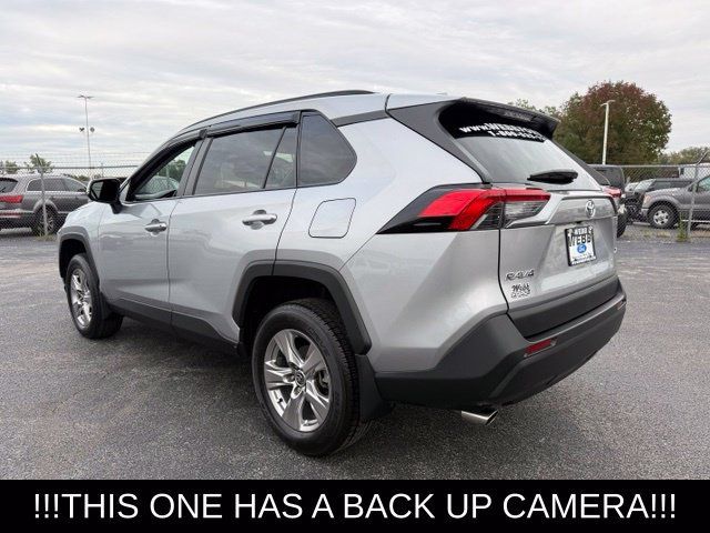 Used 2022 Toyota RAV4 XLE FWD image 6