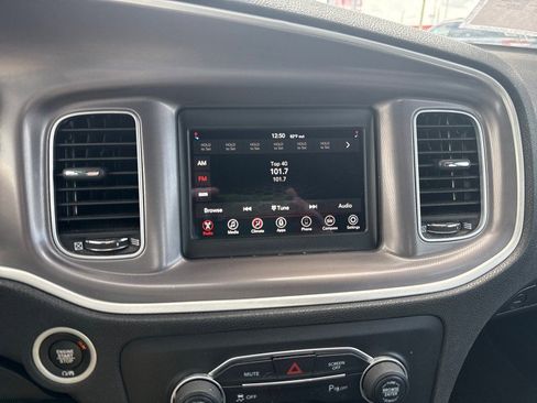 Used 2022 Dodge Charger SXT image 12
