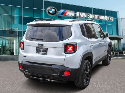 Used 2017 Jeep Renegade Altitude image 4