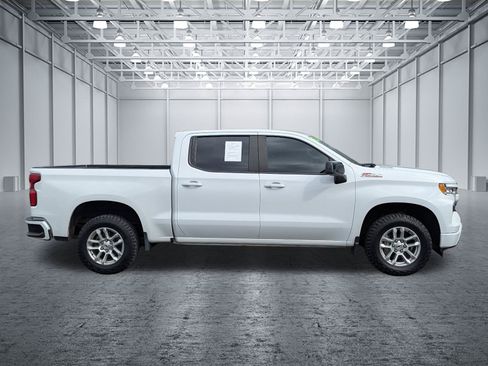 Used 2022 Chevrolet Silverado 1500 RST w/ Z71 Off-Road Package AWD/4WD image 6