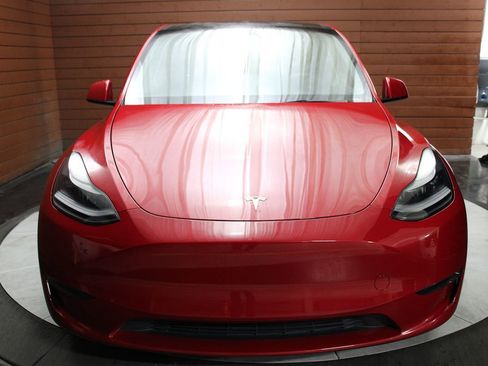 Used 2023 Tesla Model Y Performance image 48