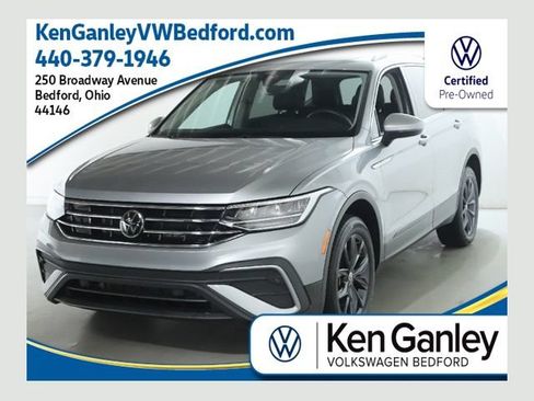 Certified 2022 Volkswagen Tiguan SE AWD/4WD image 1