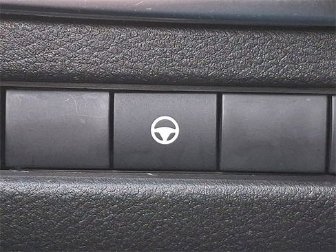 Used 2024 Nissan Rogue SV image 23