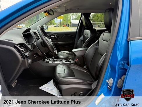 Used 2021 Jeep Cherokee Latitude Plus AWD/4WD image 21