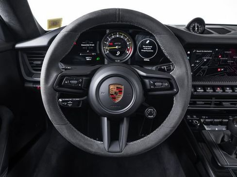 Used 2023 Porsche 911 GT3 RWD image 30