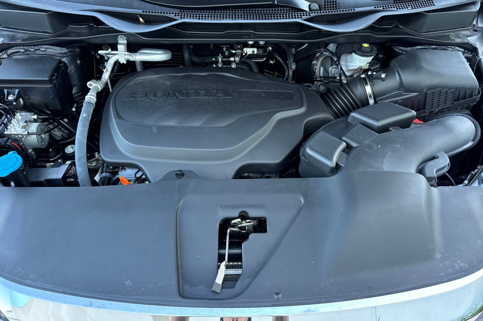 Certified 2024 Honda Odyssey Touring image 37
