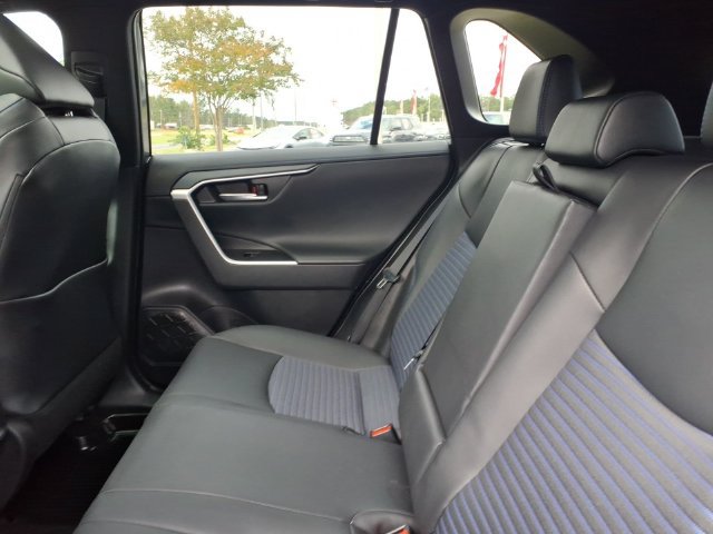 Used 2024 Toyota RAV4 XSE AWD/4WD image 7