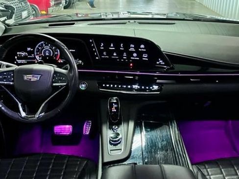 Used 2023 Cadillac Escalade ESV V w/ LPO, Floor Liner Package AWD/4WD image 32
