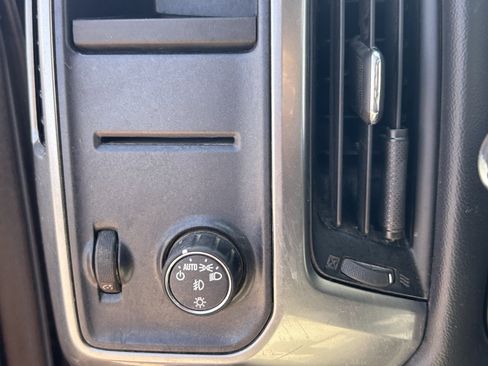Used 2017 Chevrolet Silverado 1500 LT w/ All Star Edition RWD image 19