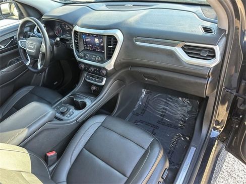 Used 2020 GMC Acadia SLT w/ Driver Alert Package II image 29