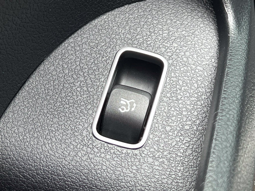 Used 2026 Mercedes-Benz GLS 450 4MATIC image 35