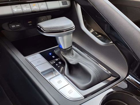 Certified 2024 Hyundai Elantra Blue image 16