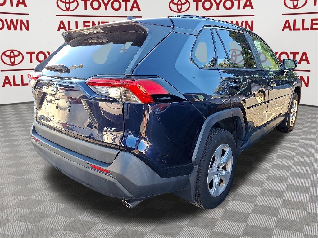 Used 2019 Toyota RAV4 XLE w/ All Weather Liner Package AWD/4WD image 6
