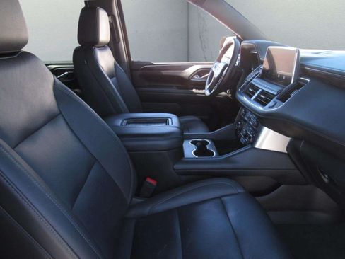 Used 2024 Chevrolet Tahoe LT RWD image 8