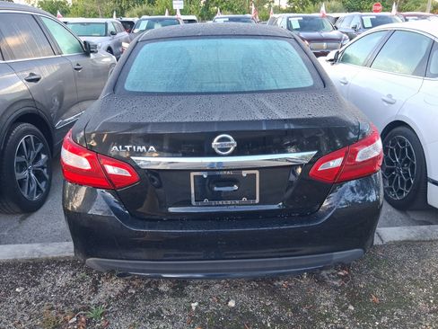 Used 2016 Nissan Altima 2.5 S w/ Power Driver Seat Package FWD image 4
