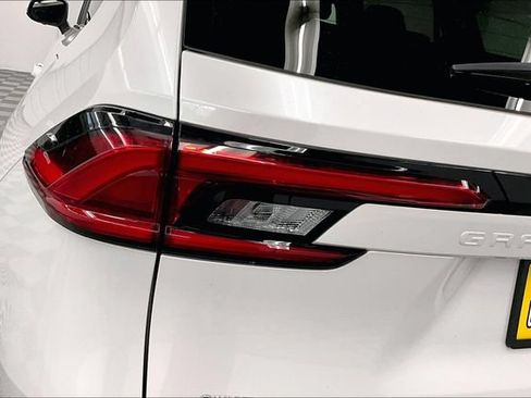 Used 2024 Toyota Grand Highlander AWD image 37