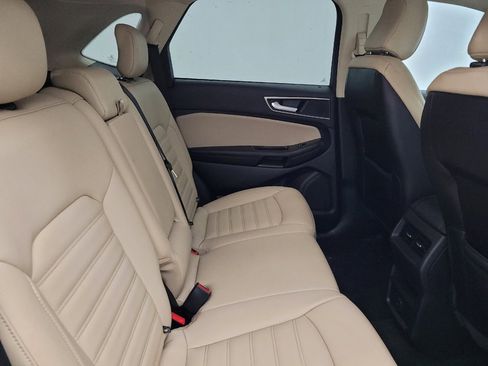 Used 2020 Ford Edge SEL image 19