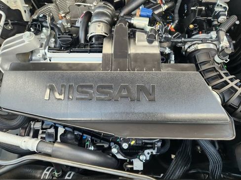 Used 2024 Nissan Rogue S FWD image 26