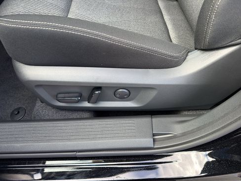 New 2026 Nissan Rogue SV AWD/4WD image 15