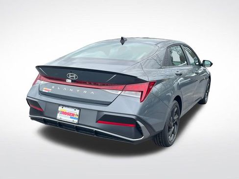 New 2026 Hyundai Elantra SEL Sport Premium FWD image 6