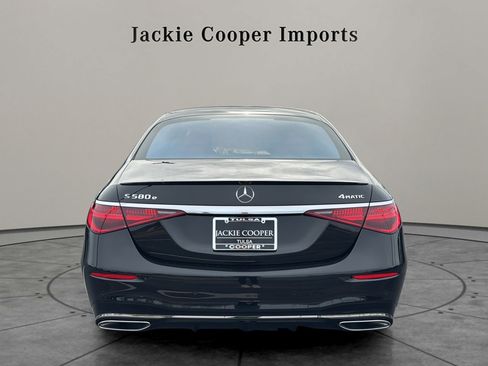 Certified 2023 Mercedes-Benz S 580e 4MATIC Sedan image 4