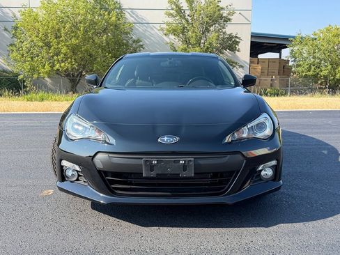 Used 2016 Subaru BRZ Limited w/ Popular Package #4 RWD image 2