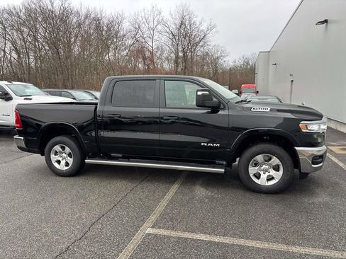 New 2026 RAM 1500 4x4 Crew Cab image 2