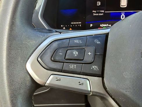 Used 2023 Volkswagen Tiguan SE FWD image 23