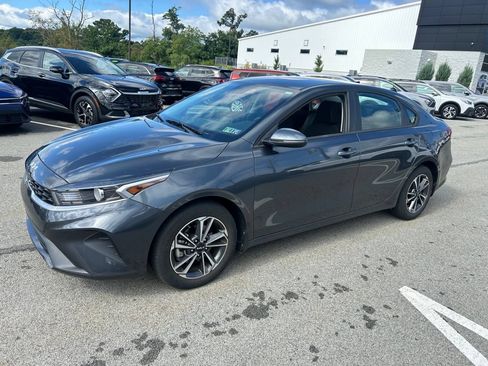 Certified 2023 Kia Forte LXS w/ LXS Technology Package FWD image 3