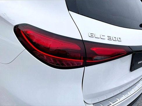 Certified 2025 Mercedes-Benz GLC 300 4MATIC image 26