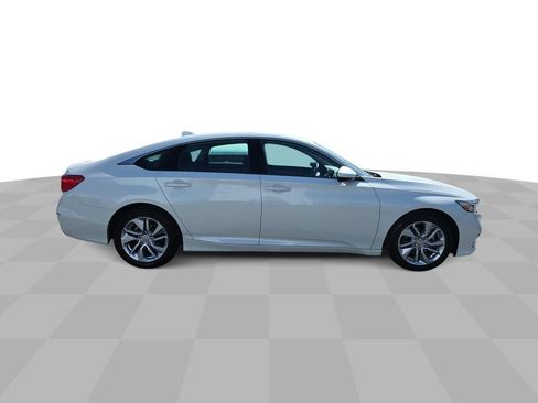 Used 2019 Honda Accord LX image 9