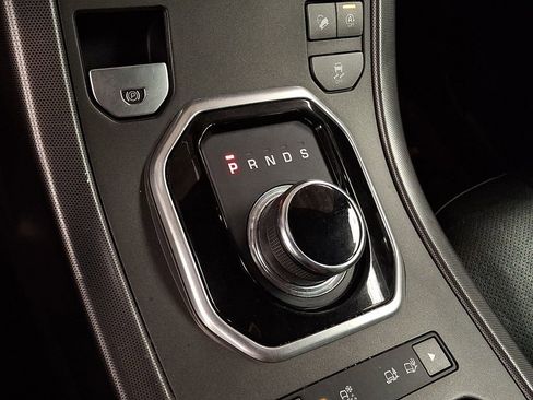 Used 2019 Land Rover Range Rover Evoque SE AWD/4WD image 12