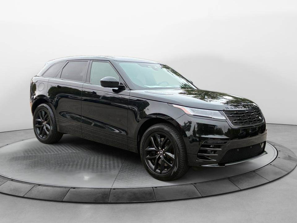 Used 2026 Land Rover Range Rover Velar Dynamic SE AWD/4WD image 3