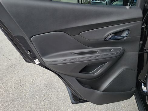 Used 2022 Buick Encore Preferred w/ Safety Package image 25