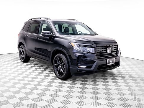 Certified 2024 Honda Passport Black Edition image 9