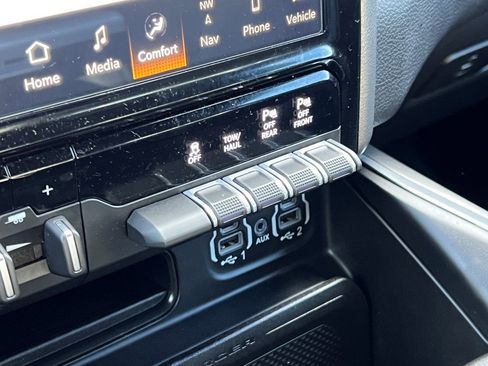 Certified 2023 RAM 1500 Laramie image 37