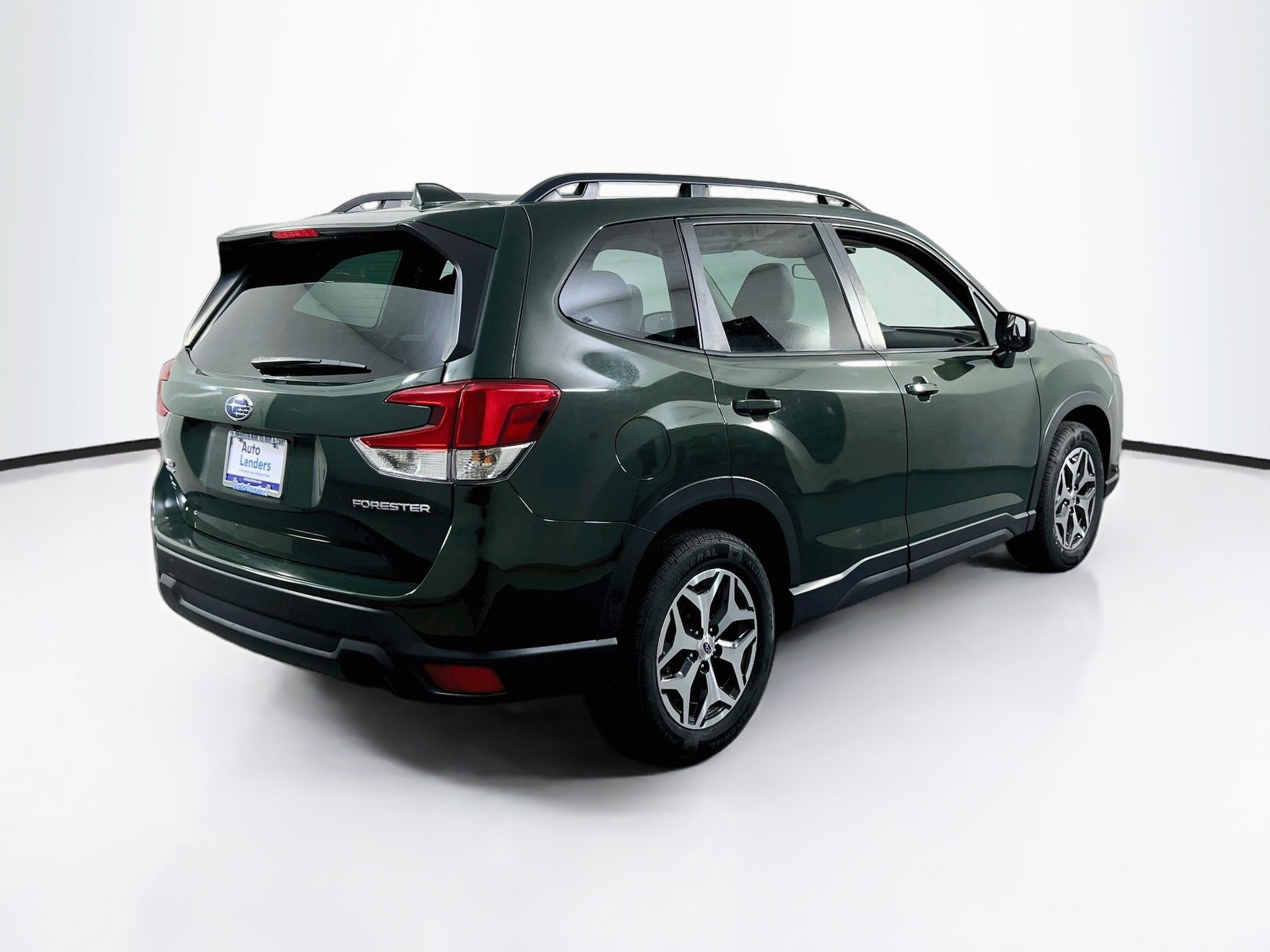 Used 2023 Subaru Forester Premium AWD/4WD image 5