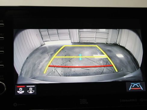 Used 2022 Toyota Camry XSE w/ Navigation Upgrade Package FWD image 31