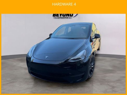 Used 2024 Tesla Model Y Performance AWD/4WD image 3