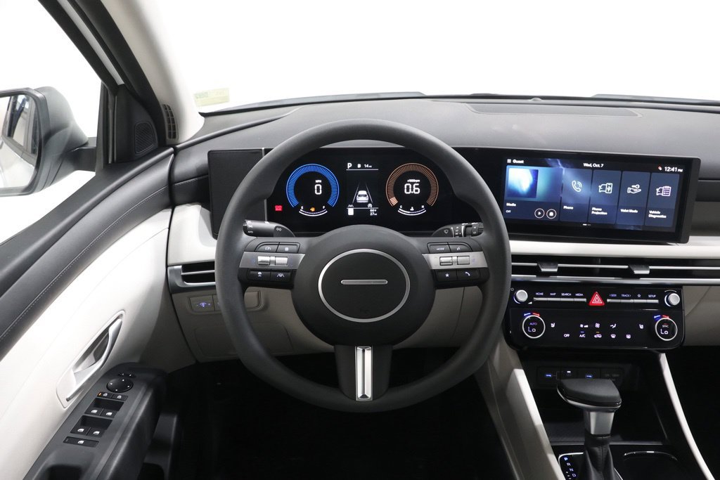 New 2026 Hyundai Tucson SEL Plus w/ Tow & Go Package AWD/4WD image 12
