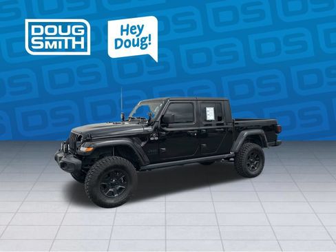 Used 2022 Jeep Gladiator Sport AWD/4WD image 1