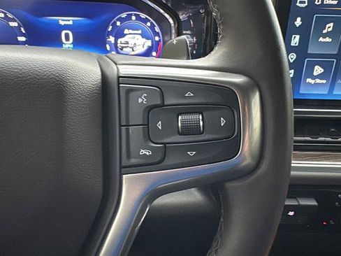 Used 2025 Chevrolet Silverado 1500 LT Trail Boss w/ LPO, Dark Essentials Package AWD/4WD image 18