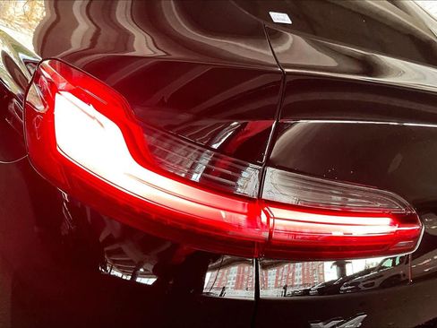 Used 2023 BMW X4 xDrive30i w/ Premium Package image 28