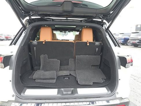 Certified 2025 INFINITI QX60 Autograph w/ Cargo Package image 18