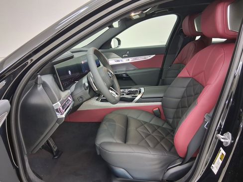 New 2026 BMW 740i w/ Premium Package image 3