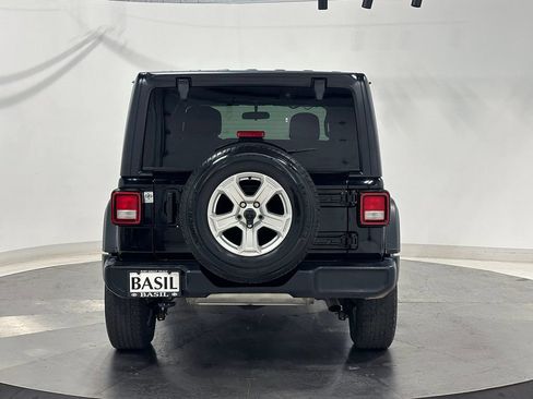 Used 2021 Jeep Wrangler Unlimited Sport AWD/4WD image 12