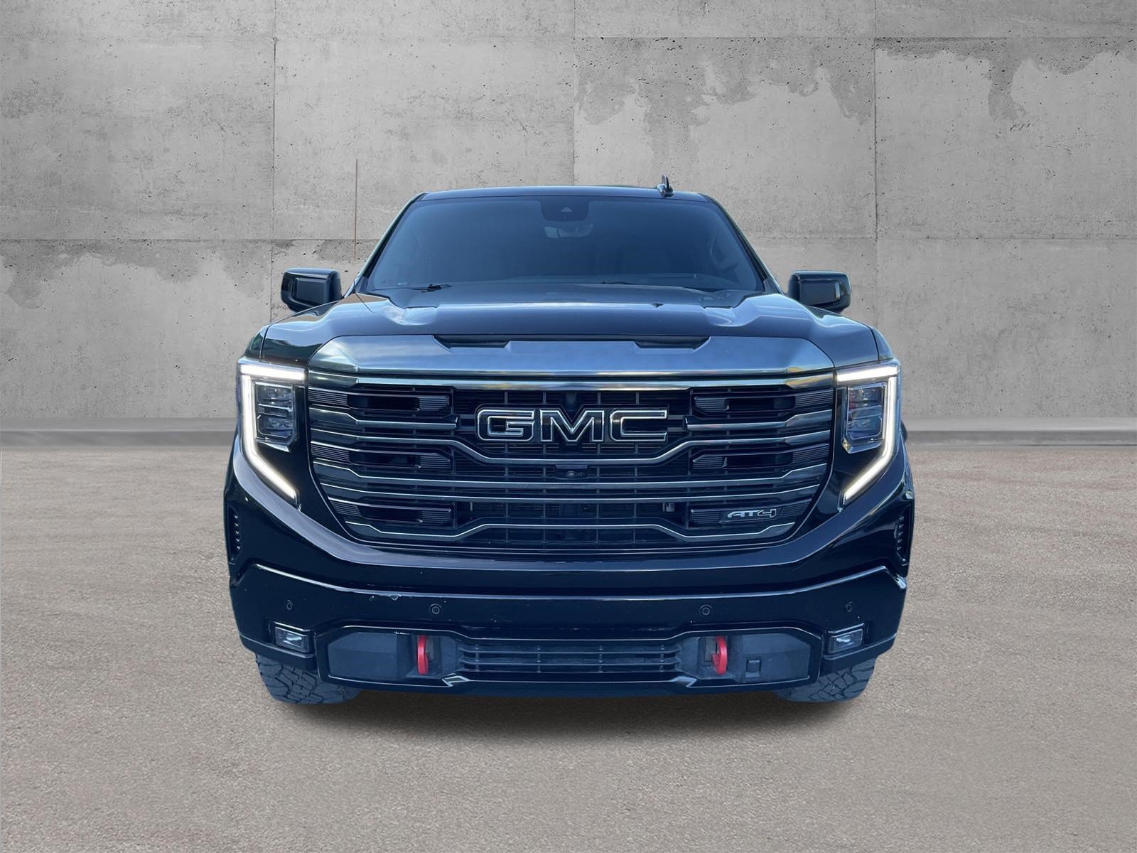 Used 2023 GMC Sierra 1500 AT4 w/ Technology Package AWD/4WD image 5