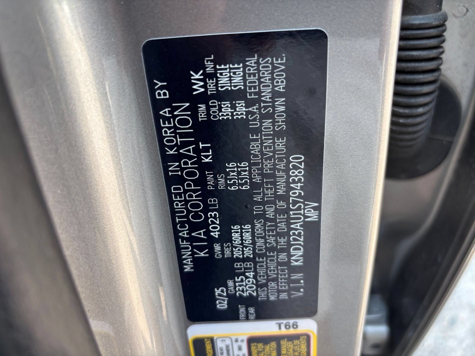 Used 2025 Kia Soul LX w/ LX Technology Package FWD image 25