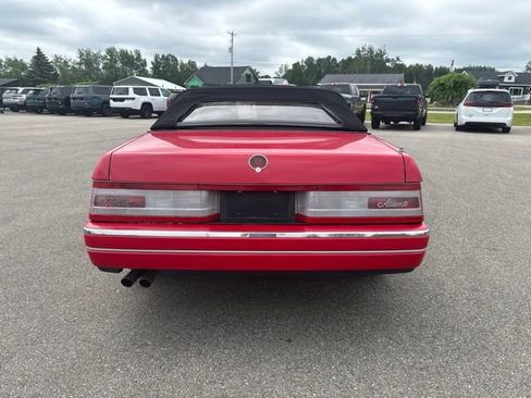 Used 1992 Cadillac Allante FWD image 4